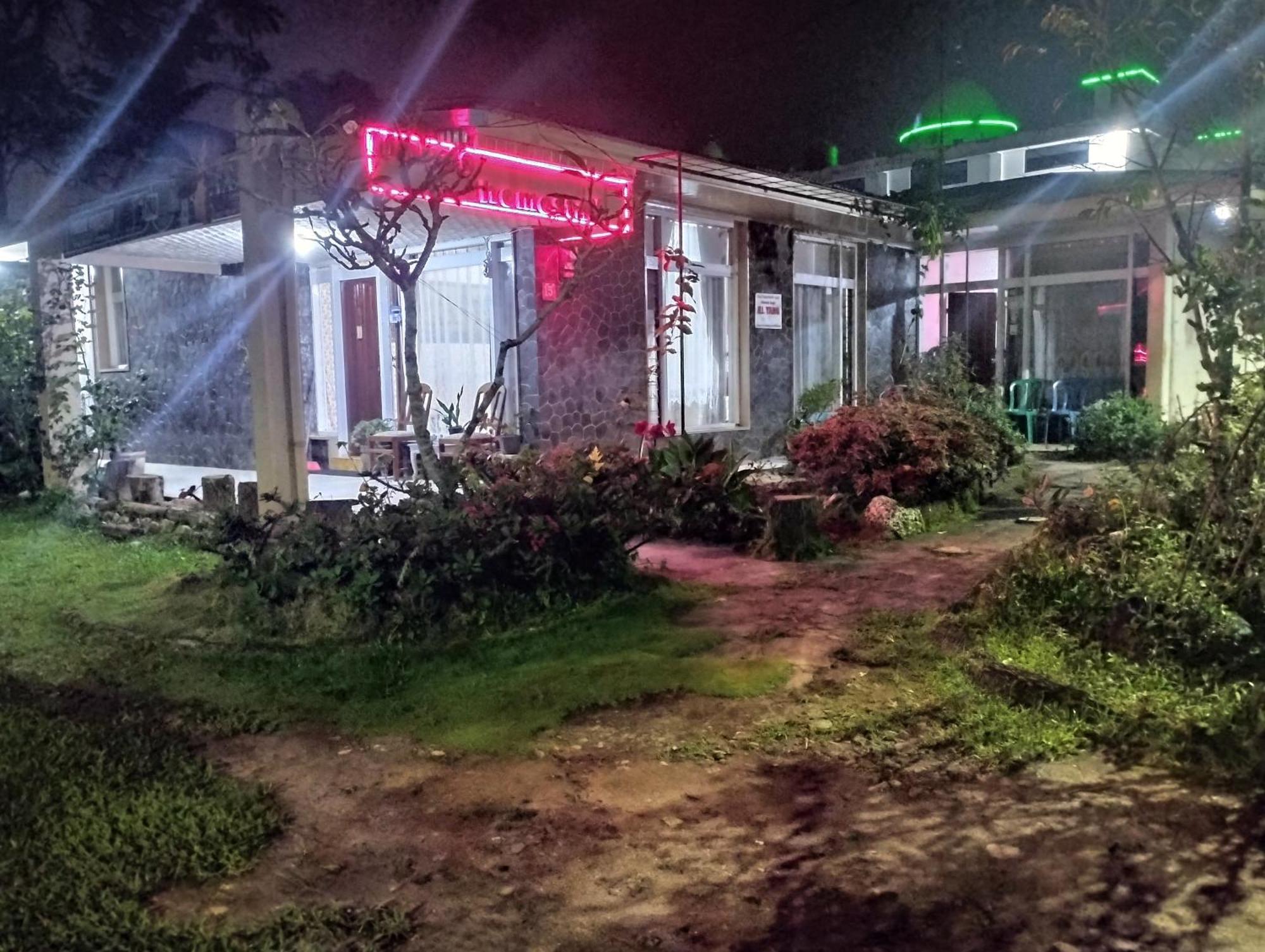 Mando Homestay III Bukittinggi Exterior photo