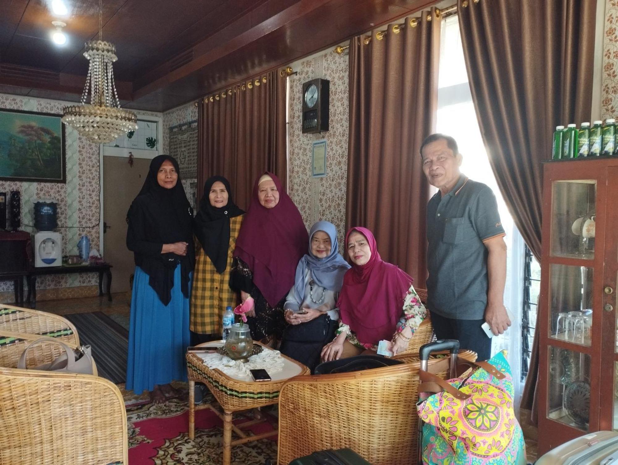 Mando Homestay III Bukittinggi Exterior photo